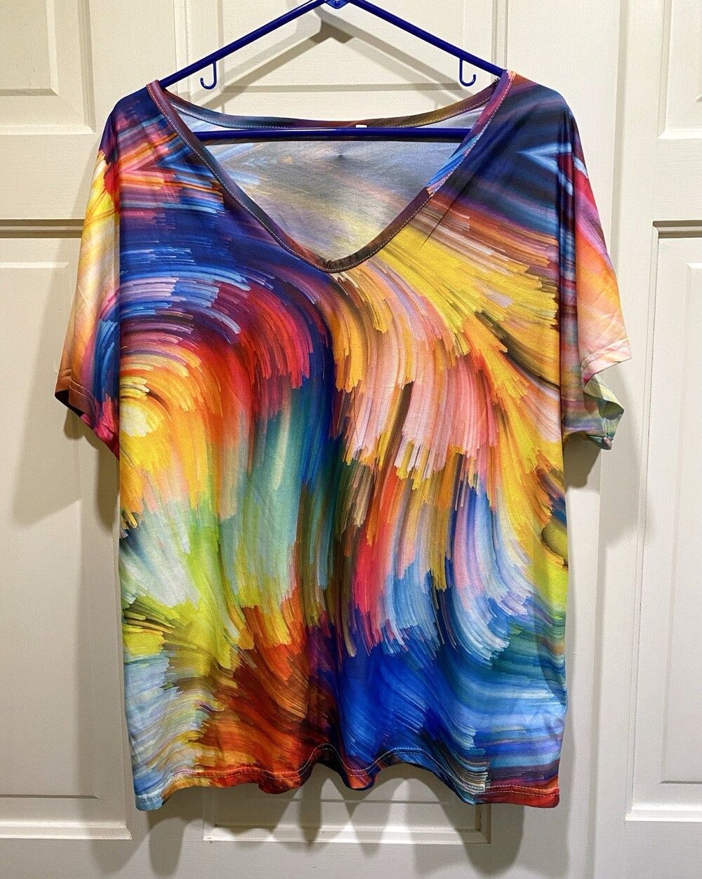 Women’s Size 2XL Tie-Dye Short Sleeve V Neck Top Hippy BOHO Core